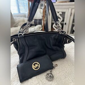 Michael Kors Soft Navy Blue Leather Crossbody/Shoulder Bag with Wallet